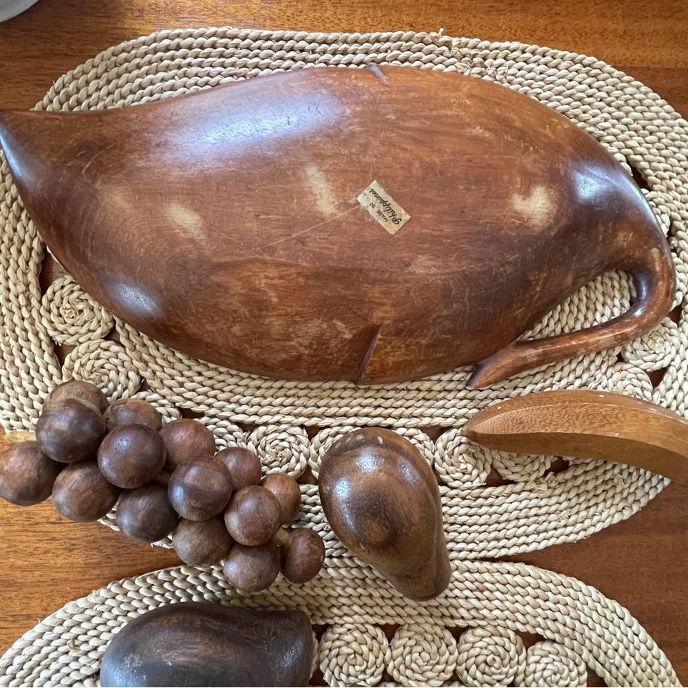 Vintage MCM Wooden Monkey Pod 10 Piece Fruit and Leaf Shaped Bowl Set - Picture 11 of 15